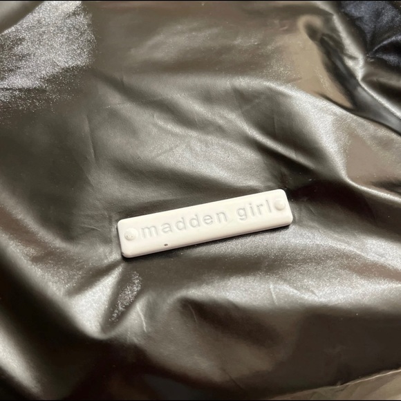 Madden Girl Plastic - Shiny - Parachute Backpack - Picture 9 of 12